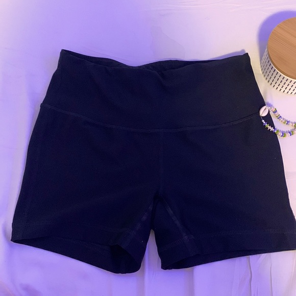 Athletic Works Black Biker Shorts🤍 - Picture 1 of 3